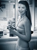 2016-10-09 - Ronniee97 studio candid, wearing silver strapless bikini