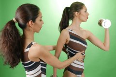 TUMMY IN! 2015-11-21 Heydi poses her daughter Shannon, both modelling striped one-shoulder one-piece swimsuits