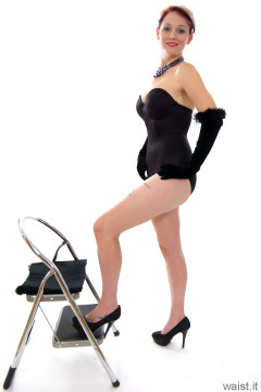 Heidi 2014-09-07 black Miraclesuit bodyshaper