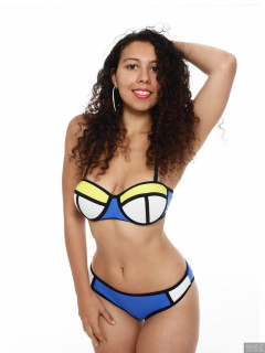 2017-09-30 Sephy Samer in neoprene bikini