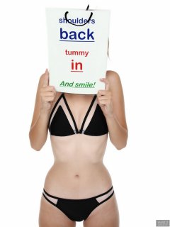 2018-07-25 Twinklenose, "shoulders back, tummy in", wearing bikini