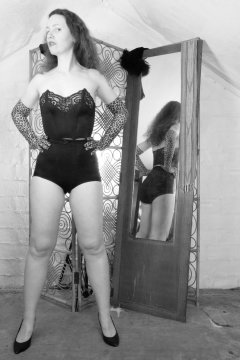 Chiara tries Chinese girdle #3