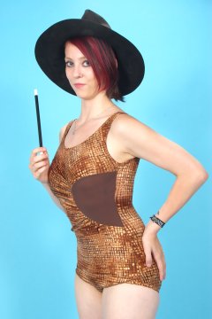 Lauren retro fitness shoot - one piece swimsuit