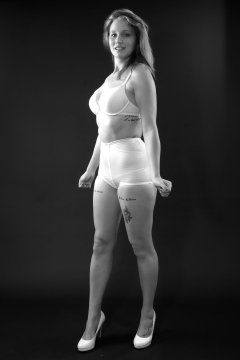 Heidi 2014-09-07 Little X girdle