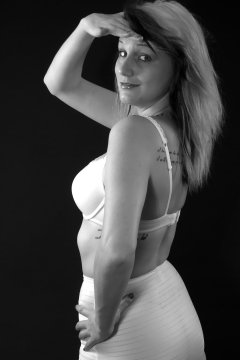 Heidi 2014-09-07 Little X girdle