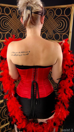 Heidi 2014-09-07 red Vollers corset