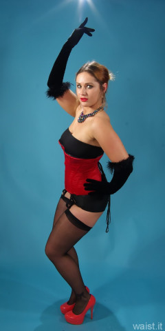 2014-10-18 Egle style 210 girdle and red Vollers corset