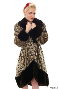 Abbie 2015-01-02 fur coat