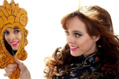 Kirsten-Ria headshot c/w mirror