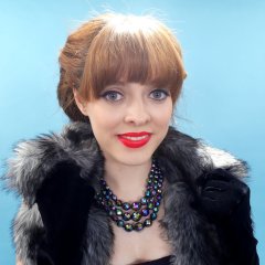 Kirsten-Ria headshot