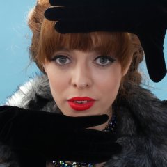 Kirsten-Ria headshot