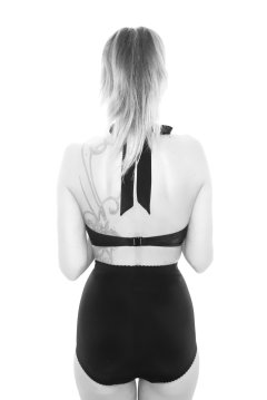 Alicia Legs black bra and girdle