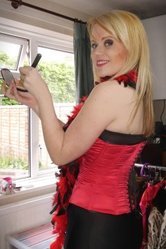 2015-05-25 Amandah red Vollers overbust corset and black girdle