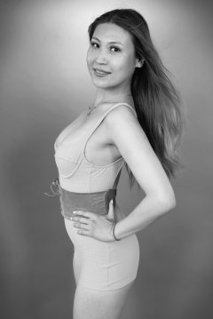 2015-07-13 Laura retro fitness pinup shoot