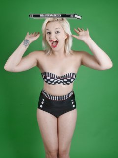 2015-07-26 ZoeCharlotte vintage swimsuit