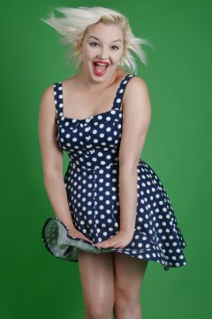 2015-07-26 ZoeCharlotte polkadot dress