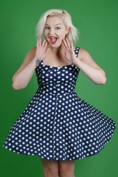 2015-07-26 ZoeCharlotte polkadot dress