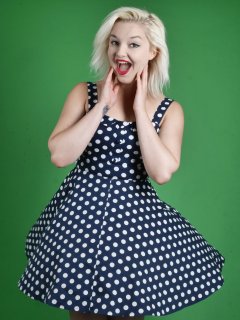 2015-07-26 ZoeCharlotte polkadot dress