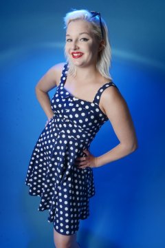 2015-07-26 ZoeCharlotte polkadot dress