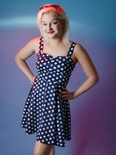 2015-07-26 ZoeCharlotte polkadot dress