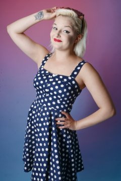2015-07-26 ZoeCharlotte polkadot dress
