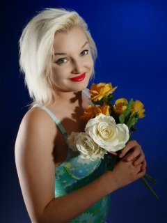 2015-07-26 ZoeCharlotte Berlei corselette