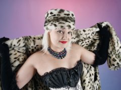 2015-07-26 ZoeCharlotte animal print