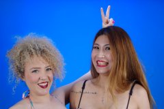 2015-09-13 Jazz and Laura in mix and match bikinis