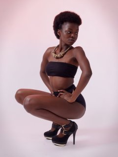 2016-01-15 Lilli in vintage black bra and girdle