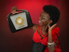 2016-01-15 Lilli in red bra, black Skort and tightly-laced black corset