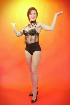 2016-04-02 Lexy in bellydancer top and black control briefs worn as hotpants