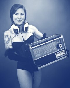 2014-04-02 Lexy with Marc Pathfinder (Tokyo Skylark) radio, in cyanotype