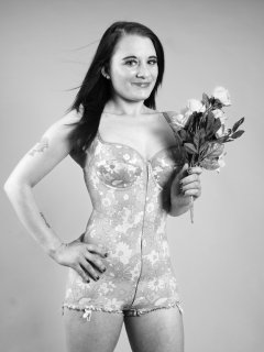 2016-05-07 Emski Berlei flower power girdle
