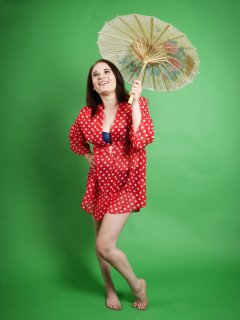 2016-05-07 Emski red coverup
