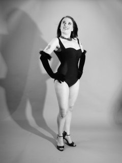 2016-05-07 Emski Carol Wior tummy control swimsuit