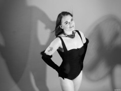 2016-05-07 Emski Carol Wior tummy control swimsuit