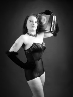 2016-05-07 Emski black miraclesuit