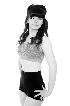 20160522 Ronnie97 fitness set, wearing sports top and black control briefs worn as hotpants