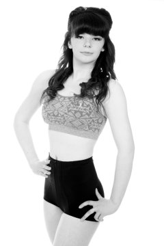 20160522 Ronnie97 fitness set, wearing sports top and black control briefs worn as hotpants