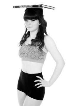 20160522 Ronnie97 fitness set, wearing sports top and black control briefs worn as hotpants