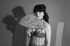 20160522 Ronnie97 wearing red bellydance top and red pocket girdle worn as hotpants