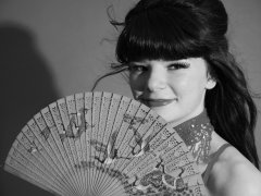 20160522 Ronnie97 wearing red bellydance top and red pocket girdle worn as hotpants