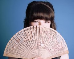 20160522 Ronnie97 playing with Chinese fan