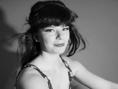 20160522 Ronnie97 in vintage red tummy-control one-piece swimsuit, playing with 40cm fan