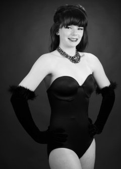 20160522 Ronnie97 in black strapless Miraclesuit bodyshaper and tightly-laced underbust corset