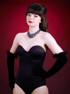 20160522 Ronnie97 in black strapless Miraclesuit bodyshaper and tightly-laced underbust corset