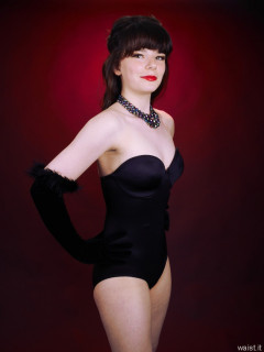 20160522 Ronnie97 in black strapless Miraclesuit bodyshaper and tightly-laced underbust corset