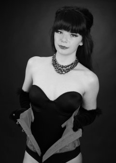 20160522 Ronnie97 in black strapless Miraclesuit bodyshaper and tightly-laced underbust corset