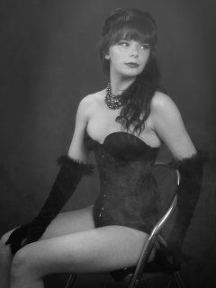 20160522 Ronnie97 in black strapless Miraclesuit bodyshaper and tightly-laced underbust corset