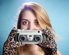 2016-07-10 Pixie-Lou with Wray Stereographic camera